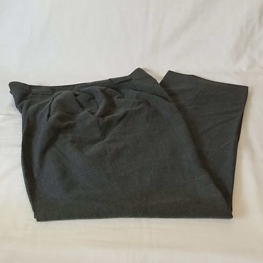 Chaus Sport Gray Cuffed‎ Front Pleat Slacks Size 16